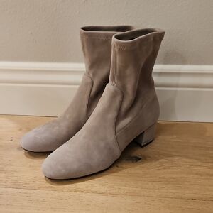 Sofia Stretch Bootie